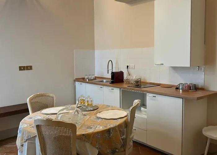 Le Di Nocleg ze śniadaniem Faenza